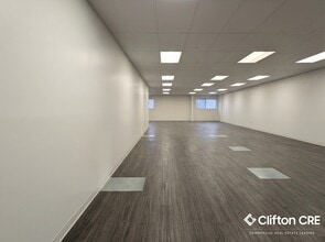 126-132 Third Ave, Paterson, NJ à louer Photo intérieure– Image 2 sur 3