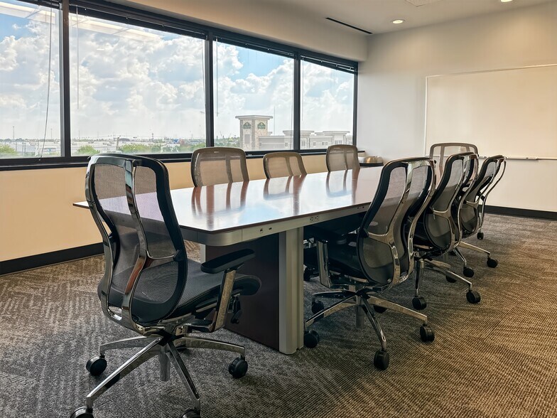 8300 FM 1960 Rd W, Houston, TX à louer - Photo de l’immeuble – Image 2 sur 15