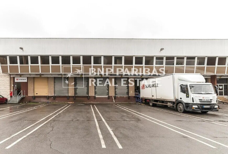 Local d’activités dans Wissous à louer - Photo de l’immeuble – Image 1 sur 5