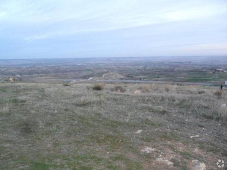 Terrain dans El Molar, Madrid à vendre - Photo de l’immeuble – Image 2 sur 4
