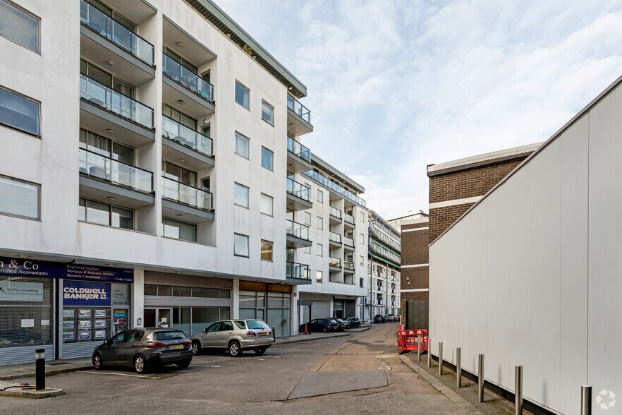 1 Royal Oak Yard, Londres à louer - Photo de l’immeuble – Image 2 sur 16