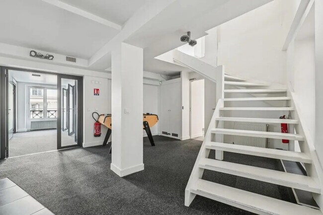 Plus de détails pour 3 Rue De La Bourse, Paris - Bureau à louer