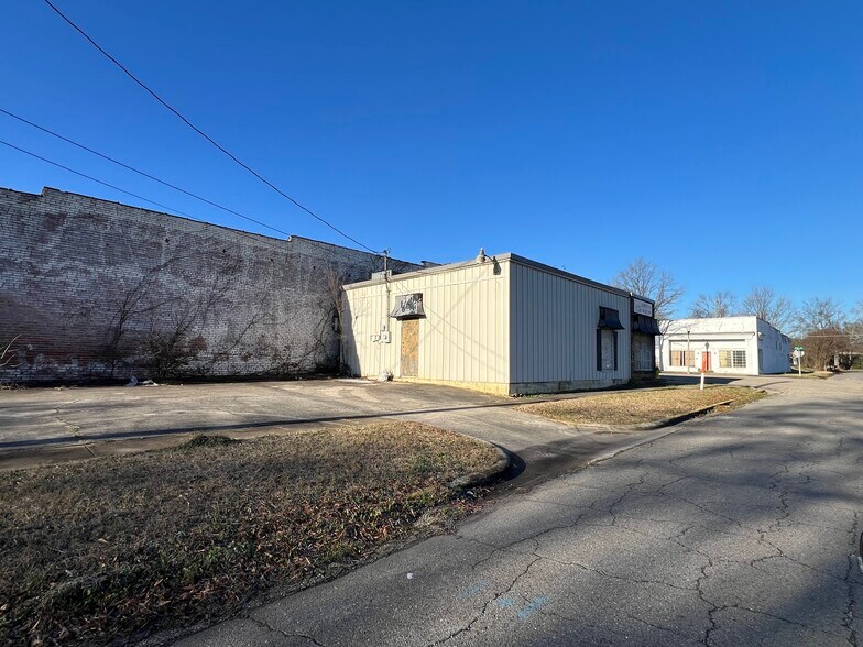 4401 Gary Ave, Fairfield, AL à vendre - Photo de l’immeuble – Image 2 sur 6