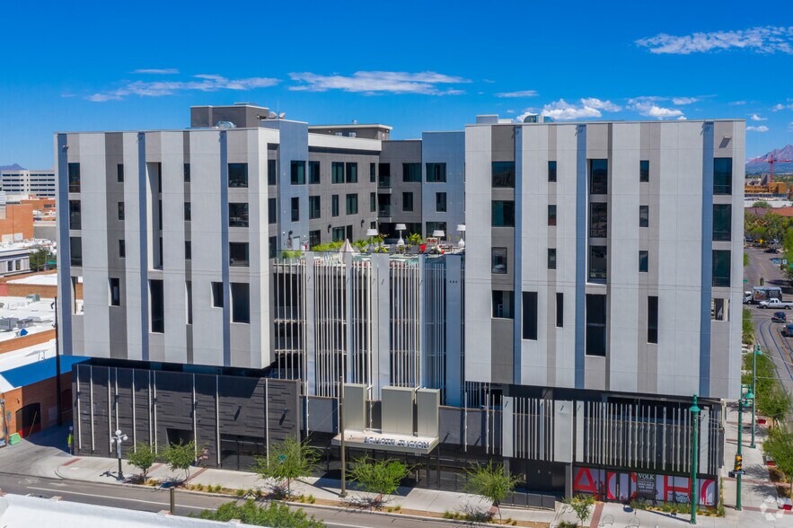151 E Broadway Blvd, Tucson, AZ à louer - Photo de l’immeuble – Image 3 sur 4