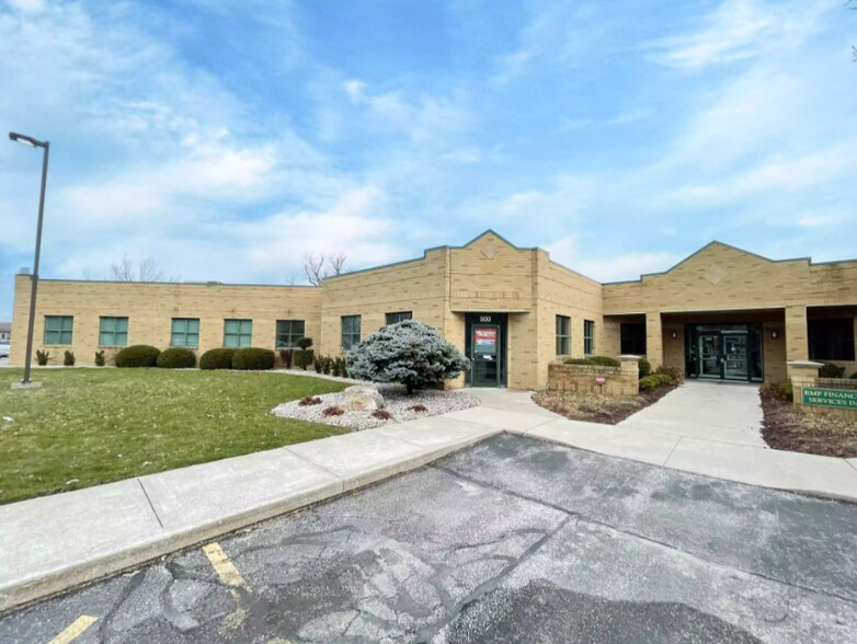 3100 Temple Dr, Windsor, ON à louer - Photo principale – Image 1 sur 1