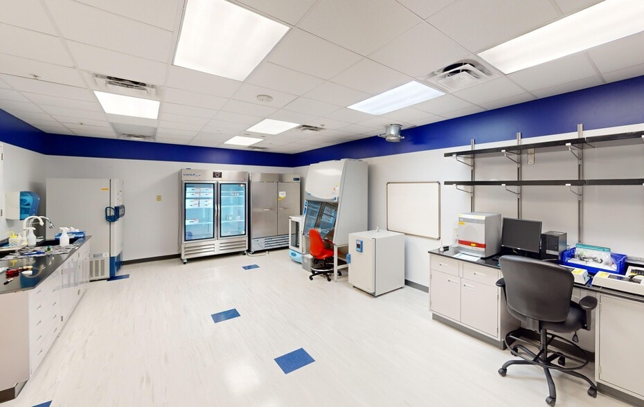 4025 Stirrup Creek Dr, Durham, NC à louer - Photo intérieure – Image 1 sur 7