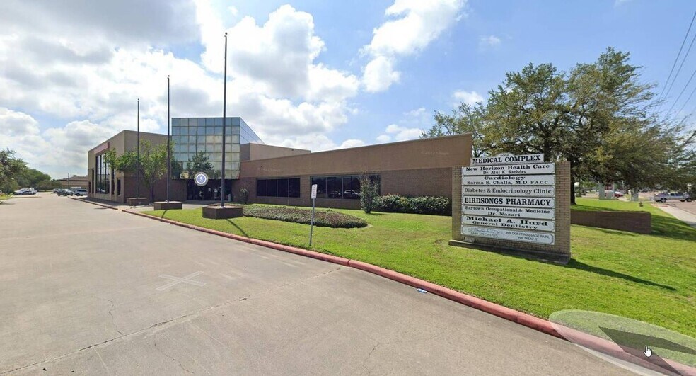 4000 Garth Rd, Baytown, TX à vendre - Photo principale – Image 2 sur 76