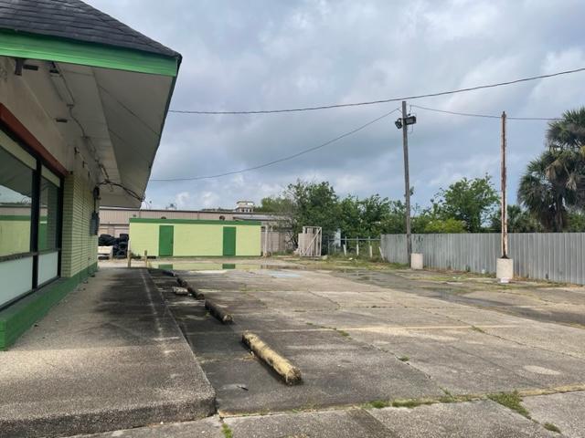 7100 Downman Rd, New Orleans, LA à vendre - Photo de l’immeuble – Image 2 sur 27