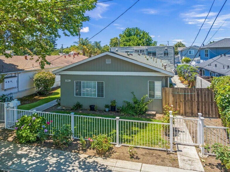 1129 Willow Rd, Menlo Park, CA à vendre - Photo de l’immeuble – Image 3 sur 8