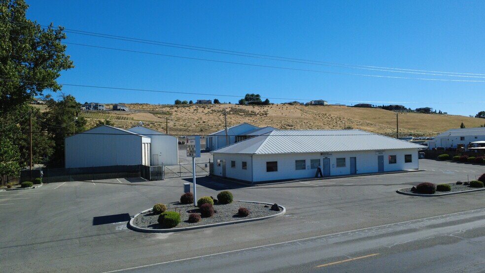 6095 W Van Giesen St, West Richland, WA à vendre - Photo principale – Image 1 sur 17
