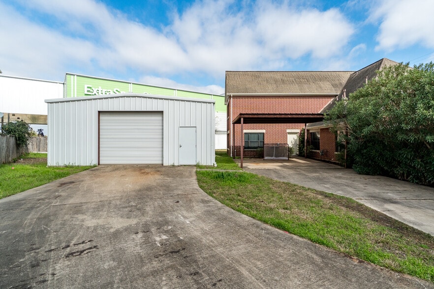 10400 Main St, Houston, TX à louer - Photo de l’immeuble – Image 3 sur 15