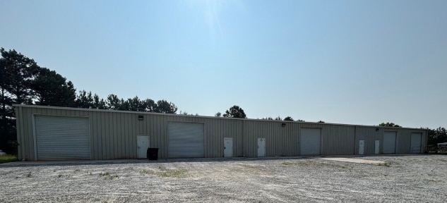 1030 Commerce Dr, Madison, GA à louer Photo principale– Image 1 sur 2