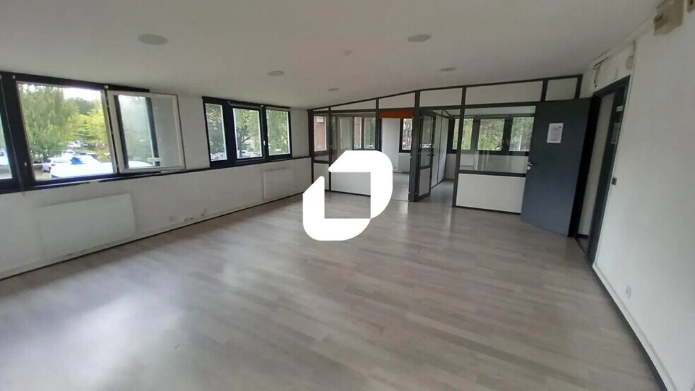 Bureau dans VILLENEUVE-D'ASCQ à louer - Photo de l’immeuble – Image 3 sur 11