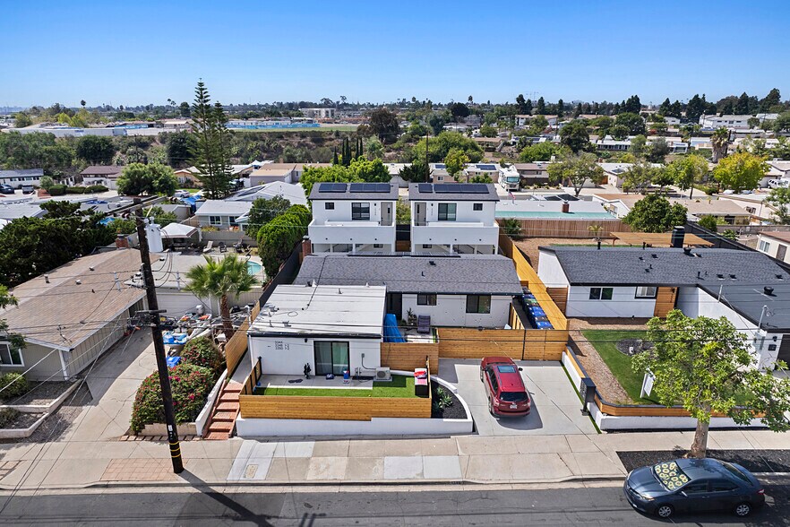 3346 Lockwood Dr, San Diego, CA à vendre - Photo de l’immeuble – Image 3 sur 22