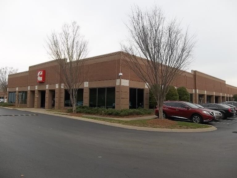 2957 Elm Hill Pike, Nashville, TN à louer - Photo de l’immeuble – Image 2 sur 2
