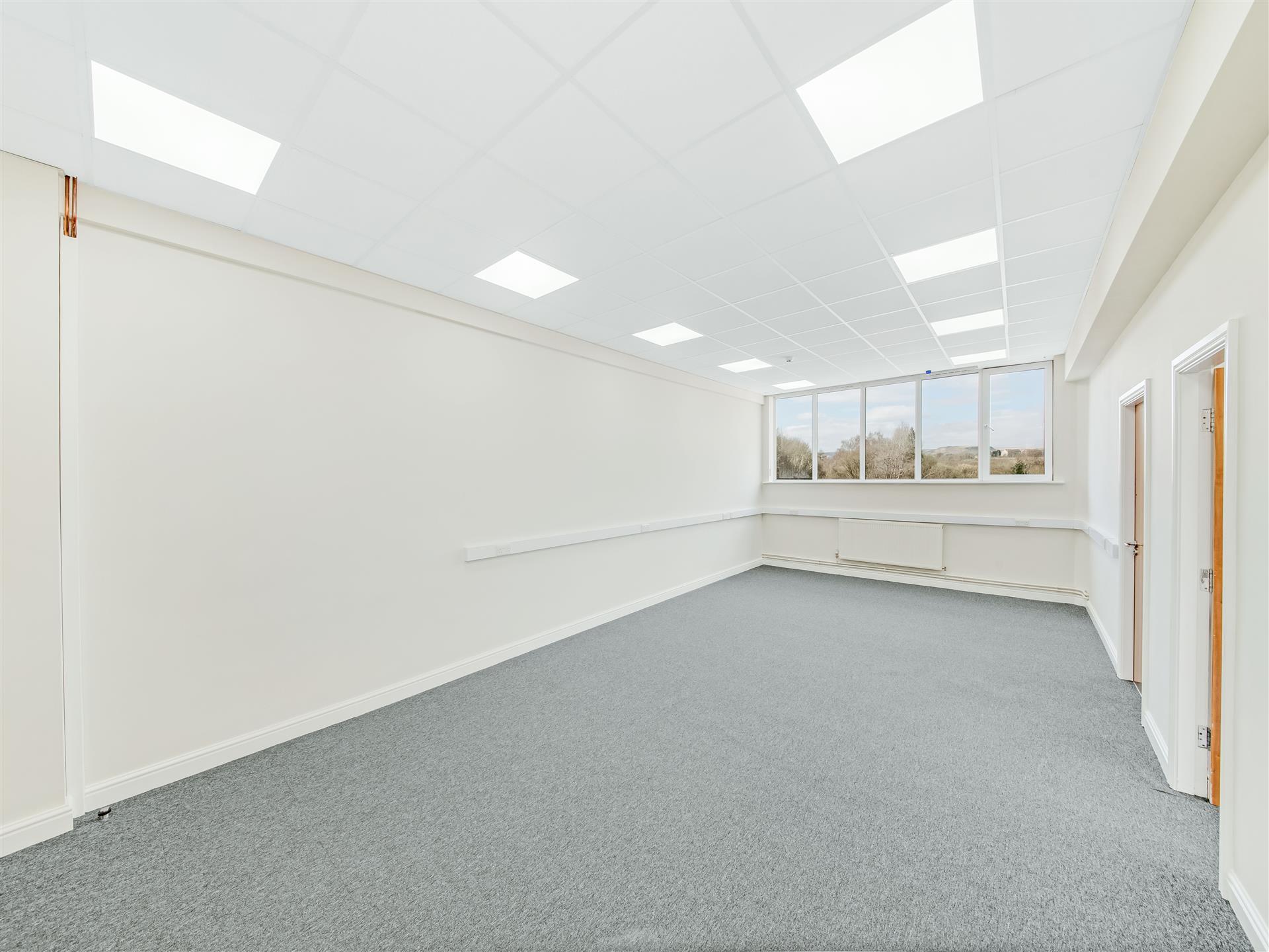New Hall Hey Rd, Rossendale à louer Photo intérieure– Image 1 sur 2