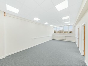 New Hall Hey Rd, Rossendale à louer Photo intérieure– Image 1 sur 2