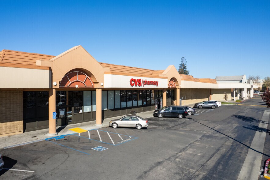 215-277 W Jackson St, Hayward, CA à louer - Photo principale – Image 1 sur 5
