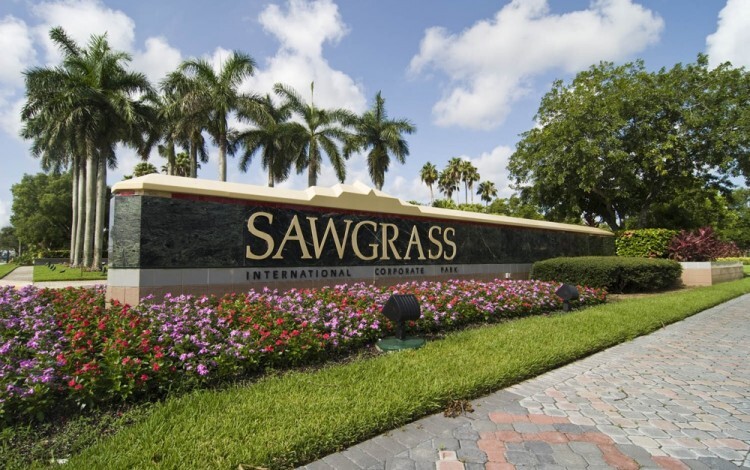 501 - 599 Sawgrass Corporate Parkway, Sunrise, FL à louer - Photo de l’immeuble – Image 1 sur 8