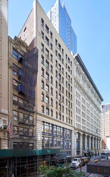 6 E 32nd St, New York, NY à louer - Photo de l’immeuble – Image 1 sur 4