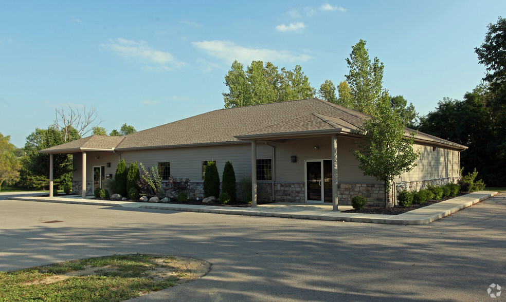 165 Reynolds Ave, Bellefontaine, OH à louer - Photo principale – Image 1 sur 8