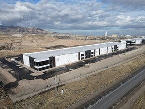 6845 W 5400 S, West Valley City, UT à louer Photo intérieure– Image 2 sur 6