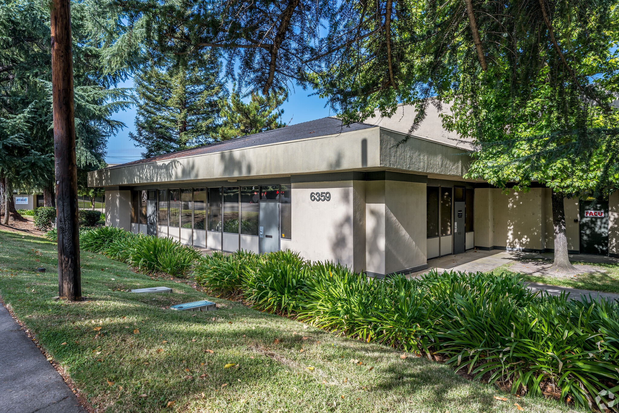 6359 Auburn Blvd, Citrus Heights, CA à vendre Photo principale– Image 1 sur 11