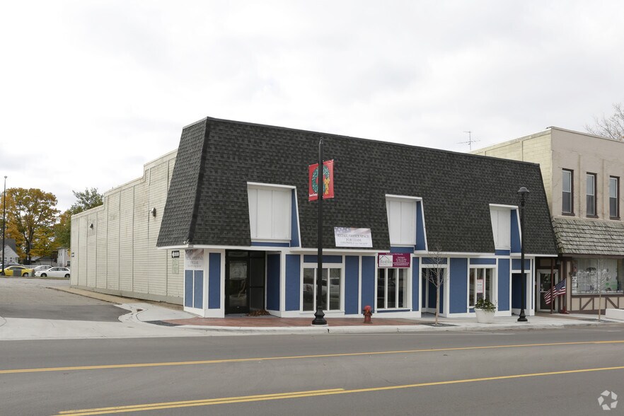 117 W Colby St, Whitehall, MI à louer - Photo de l’immeuble – Image 1 sur 1