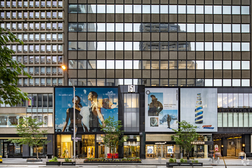 151 Bloor St W, Toronto, ON à louer - Photo de l’immeuble – Image 2 sur 4