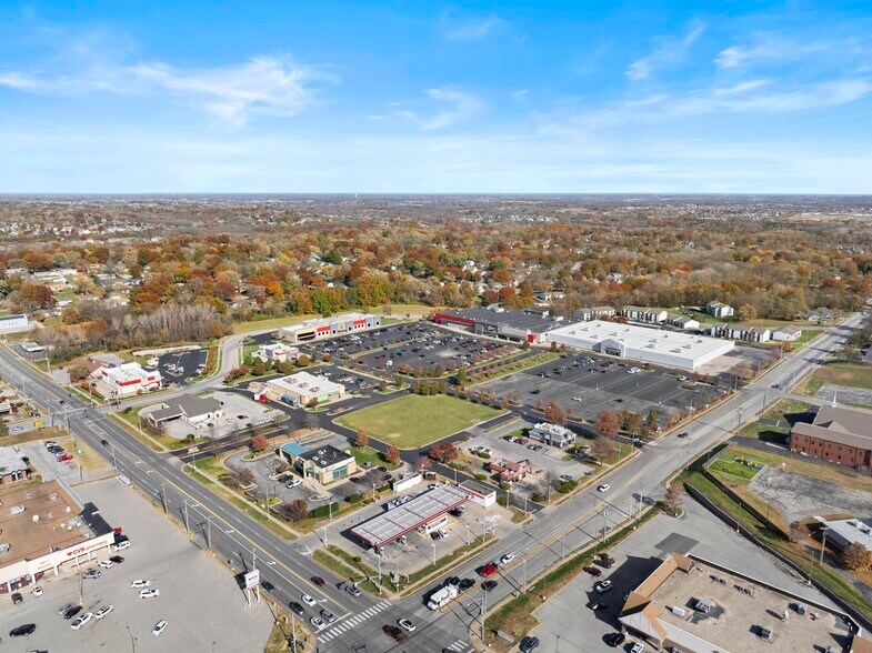 420 NE Barry Rd, Kansas City, MO à louer - Photo de l’immeuble – Image 2 sur 7