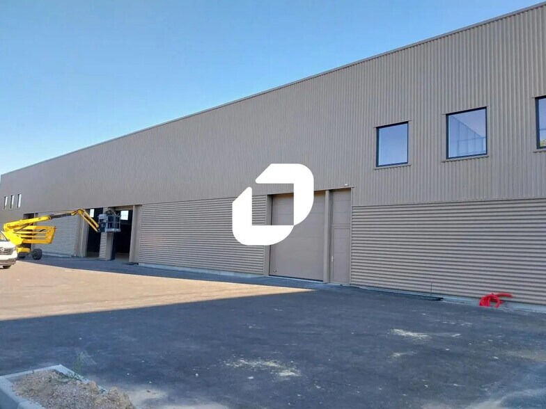 Bureau dans Carquefou à louer - Photo de l’immeuble – Image 1 sur 13