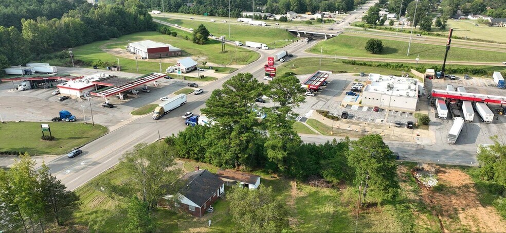 Mississippi 15 Hwy, New Albany, MS à vendre - Photo principale – Image 1 sur 10