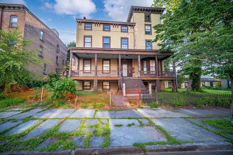 Grand St 4 Property Portfolio portefeuille de 4 biens à vendre sur LoopNet.fr - Photo de l’immeuble – Image 3 sur 15