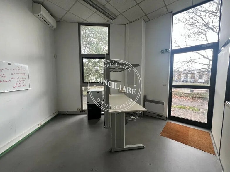 Bureau dans Labège à louer - Photo de l’immeuble – Image 3 sur 5