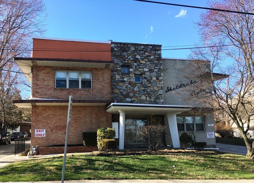50 S State Rd, Upper Darby, PA à vendre - Photo de l’immeuble – Image 3 sur 5