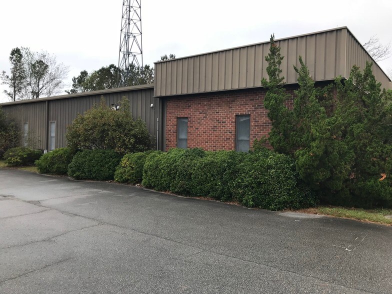 5447 Hwy 70, Morehead City, NC à louer - Photo de l’immeuble – Image 2 sur 11