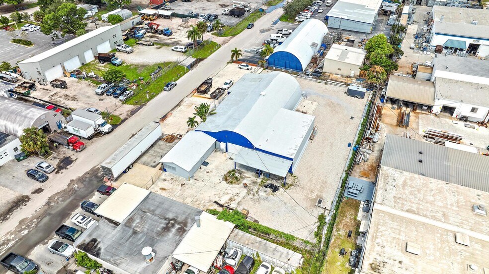 2070 Scott Ave, West Palm Beach, FL à vendre - Aérien – Image 2 sur 9