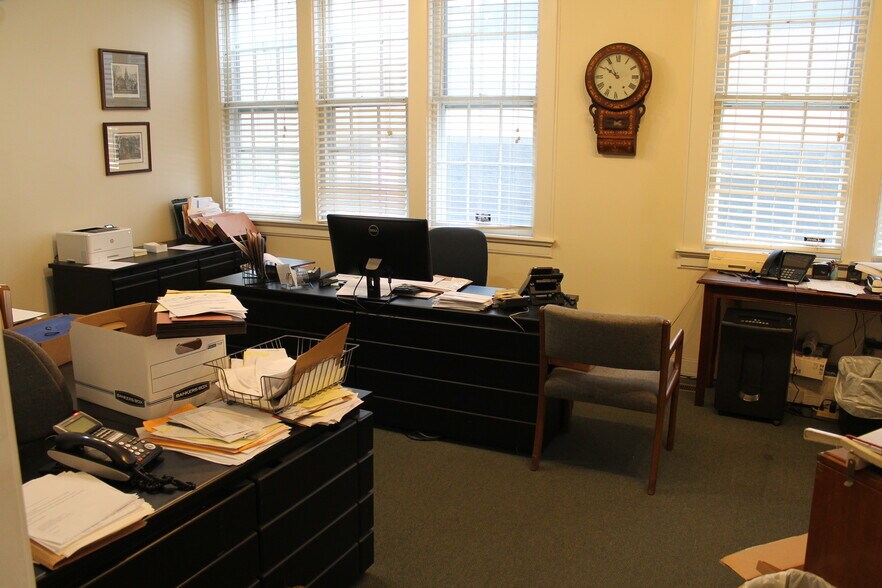 129 Whitney Ave, New Haven, CT à louer - Photo de l’immeuble – Image 2 sur 6