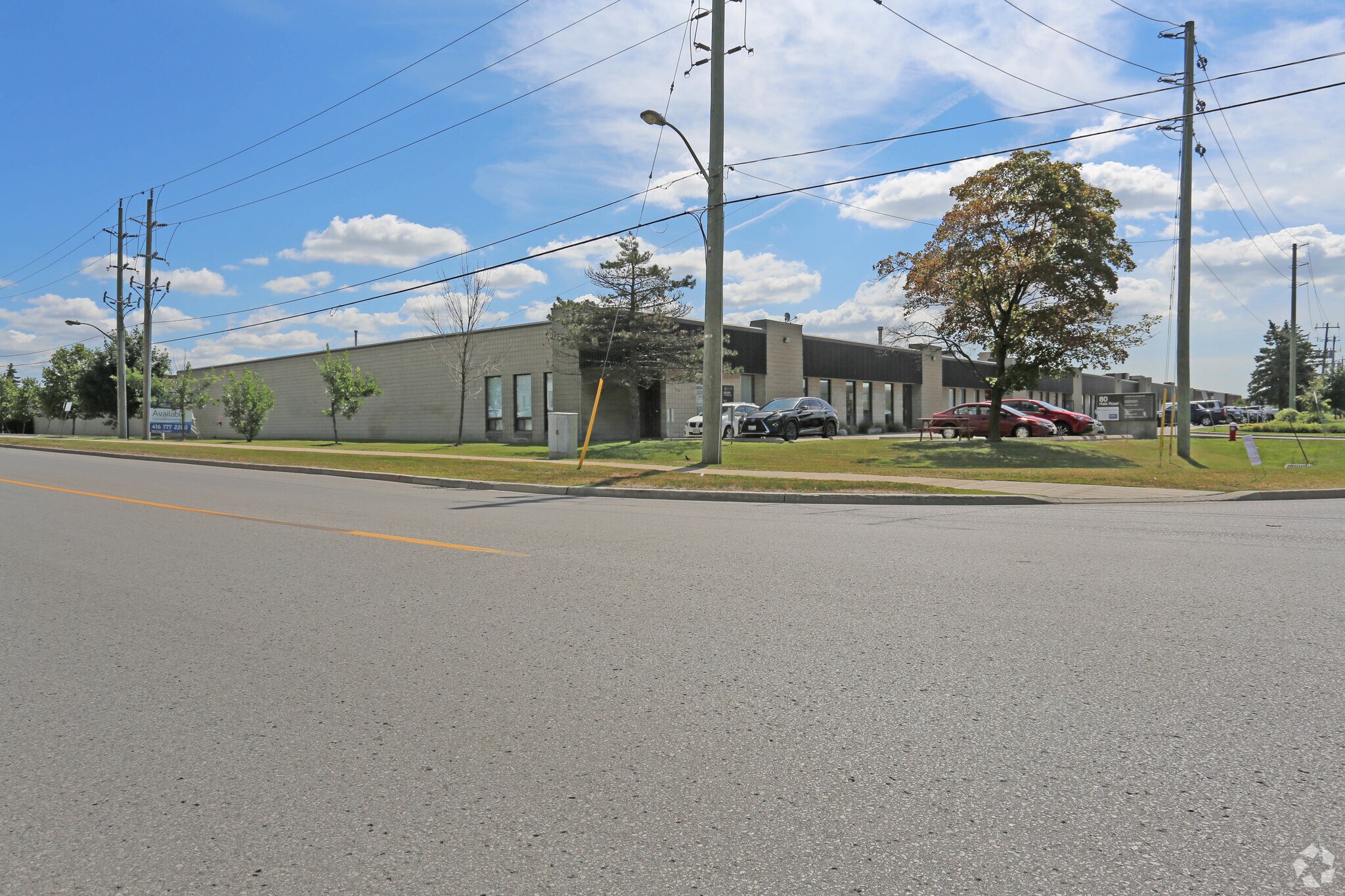 80 Hale Rd, Brampton, ON à louer Photo principale– Image 1 sur 8