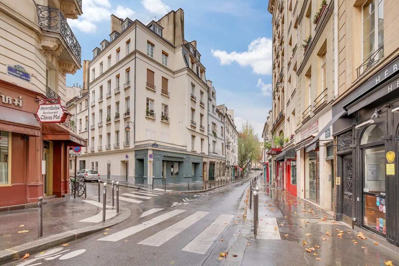 Rue Des Grands Degrés, Paris à vendre Photo de l’immeuble– Image 1 sur 2