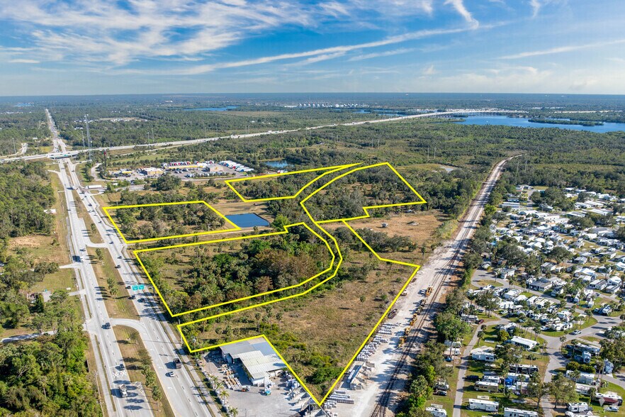 8360 Bayshore Rd., North Fort Myers, FL à vendre - Aérien – Image 2 sur 15