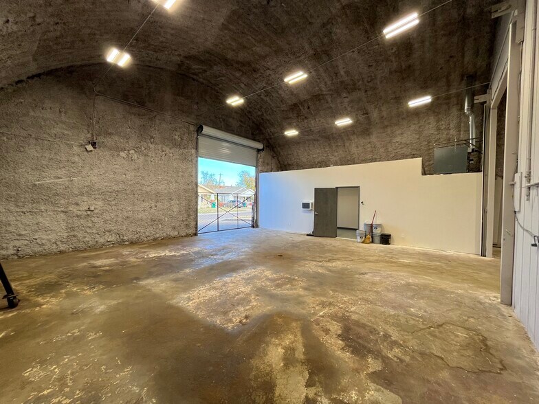 1544 NW 4th St, Oklahoma City, OK à vendre - Photo intérieure – Image 2 sur 5