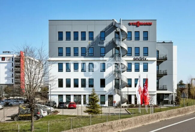 Plus de détails pour Bureau à louer