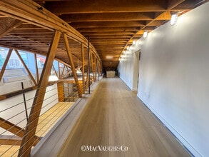 766 E Colorado Blvd, Pasadena, CA à louer Photo intérieure– Image 2 sur 11