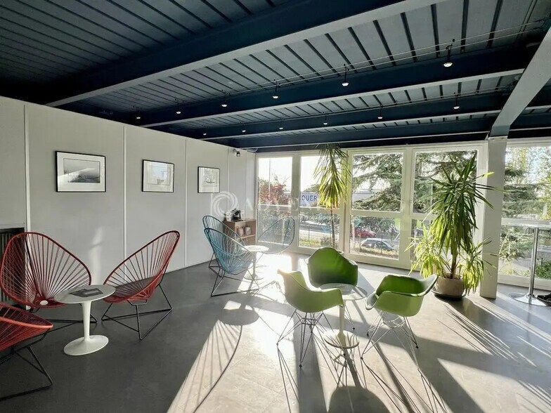 Bureau dans Pontoise à louer - Photo de l’immeuble – Image 3 sur 9