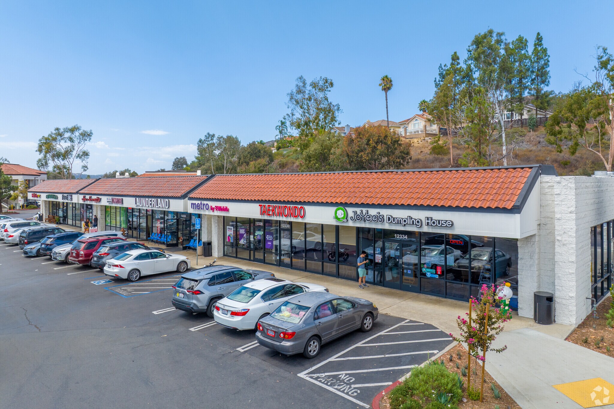 12316-12334 Poway Rd, Poway, CA à vendre Photo principale– Image 1 sur 5