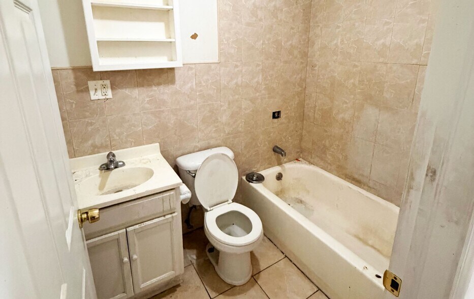 116 Macon St, Brooklyn, NY à vendre - Photo de l’immeuble – Image 2 sur 6
