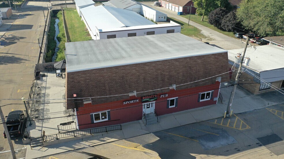 801 Sixth St, Mendota, IL à vendre - Photo de l’immeuble – Image 1 sur 36