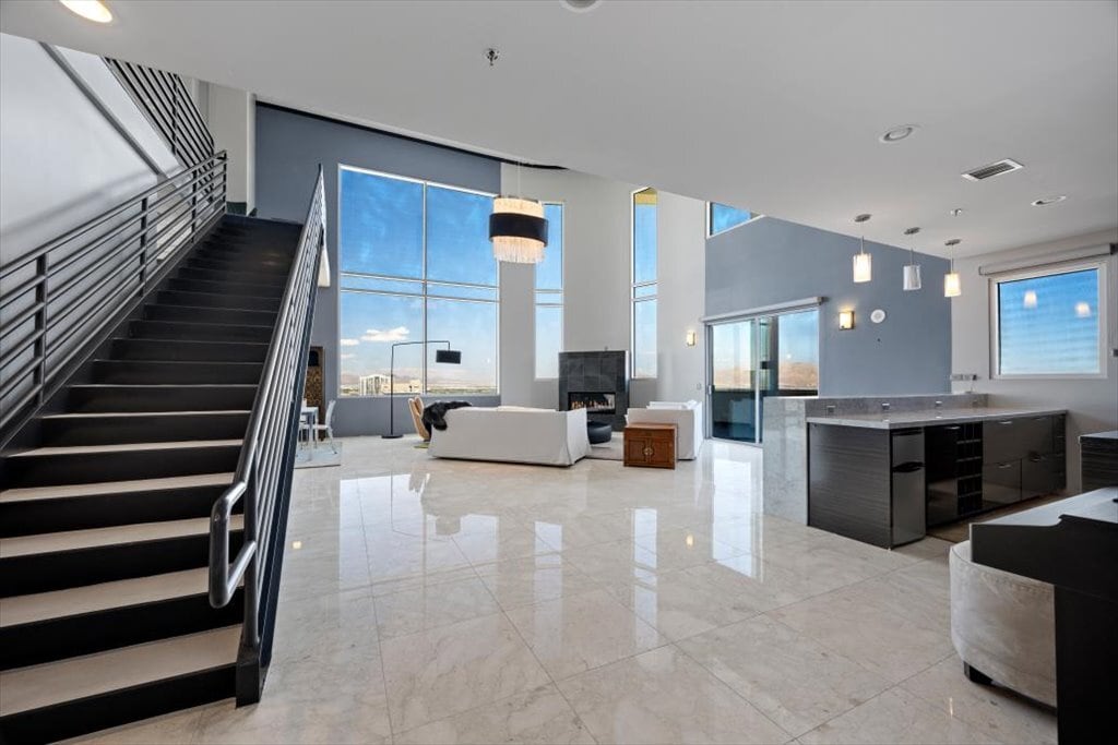 900 S Las Vegas Blvd, Las Vegas, NV 89101 - Lot 1507/1508 - - Photo intérieure - Image 2 of 55
