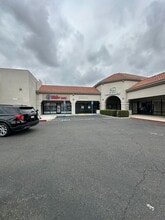 7810-7932 Norwalk Blvd, Whittier, CA à louer Photo de l’immeuble– Image 2 sur 27